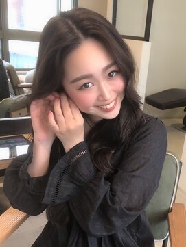 ミョンシル 【myonsil】センター分け☆くすみアッシュカラー