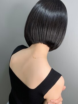 ラウンジ モリオ イケブクロ(Lounge MORIO Ikebukuro) 【morio池袋】ジオメトリックなラインが創りたいワンレンボブ♪