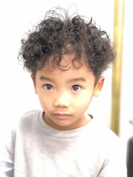 アムズヘアーファム キッズスパイラルパーマ