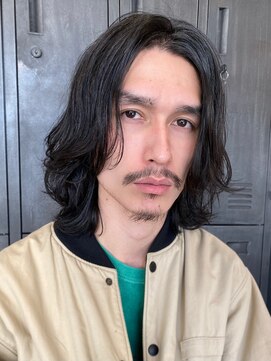 カムジーヘッドカミノウラ(COMEGHEAD KAMINOURA) 黒髪色気ボブミディアムロングセンターパートメンズスタイル