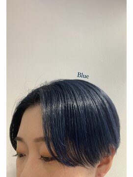 バズ(BUZZ) ブルベに似合うネイビーブルー*