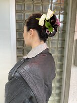 生花まとめ髪！10代20代成人式卒業式ヘアセット艶髪