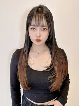 レヴィア(REVIA) レディース鎖骨レイヤースタイル