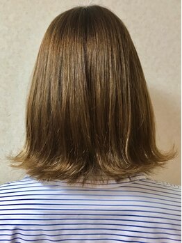 カッシュカッシュ(Cache-Cache)の写真/アルカリ除去クレンジングを使って傷みを最小限に抑える。髪にも頭皮にも優しい“オーガニックカラー”。