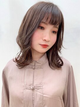 アンドユー(& you.) ミディアムレイヤー×ナチュラルカラー