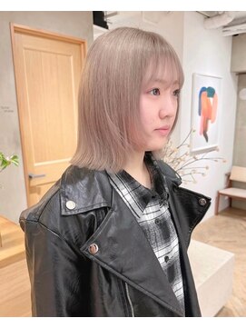 ローレン(LOREN) ミルクティーベージュぷつっとボブケアブリーチ 梅田