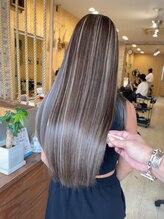 筋感で魅せる3DハイライトからオフィスOK大人ハイライト、脱白髪染め極細ハイライトまで幅広く対応☆