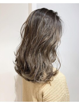 エイクス 津田沼(AQs) ミディアムヘア/暗めカラー/グランマッシュ/千葉