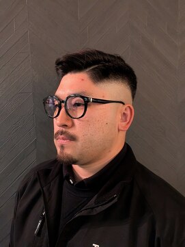 ワンワンオー バーバーショップ コンチネンタル(@110 BARBER SHOP continental) コームオーバー