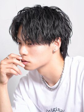 リップス 池袋(LIPPS) センターパートツイストスパイラル黒髪ツーブロックコンマバング