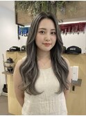 【富山】立体感ハイライトと大人ウェーブのロングヘア