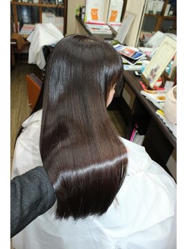 ケルア(KELUA) 【KELUA】まるで飴細工の様な艶髪