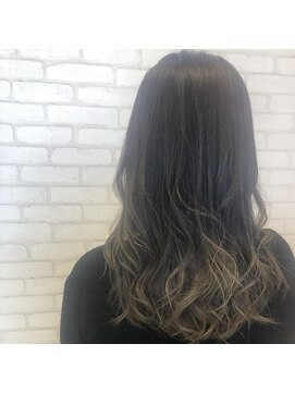 ビス ヘア アンド ビューティー 西新井店(Vis Hair＆Beauty) プラチナグレージュ/グラデーションカラー/ベージュ/ナチュラル