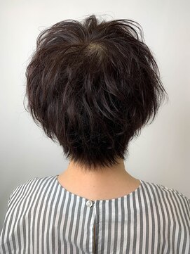 リット(Litt) ボリュームが欲しい人おすすめ。ボリュームパーマショート