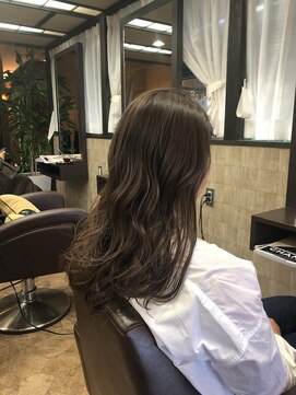 ナトゥーラ 岐阜(Natura) 艶ベージュ