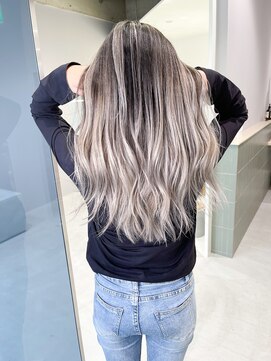 キオク(KIOX) フルブリーチベースから作るバレイヤージュ