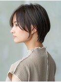 ヌーディカラー/前下がりボブ/小顔ヘア/大人ボブ