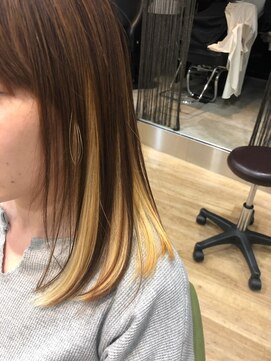 ブロッサム ひばりヶ丘(Blossom) 20代30代40代インナーカラー透け感ナチュラルボブ