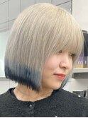 ホワイトベージュデザイン[新宿駅/イメチェン/レッドブラウン]