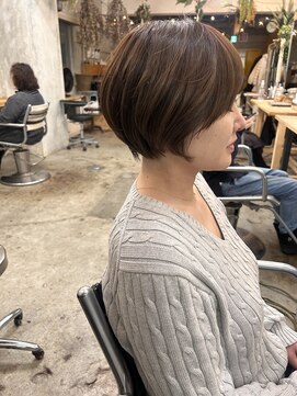 ウィークエンド(WEEKEND) 丸みショート