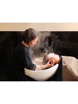 【諫早】心からリラックスできる空間と丁寧な施術◇頭皮の汚れ・疲れを解消し健康的な髪に！