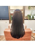 カラーと縮毛矯正をしててもサラツヤ髪☆