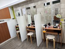 プラスカラー 静岡丸子店(+color)の雰囲気(お仕上げはセルフブロー。セット剤はご自由にお使いください。)