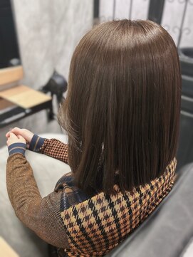 クラン 岡本(Chlan) 艶カラー×オリーブベージュ