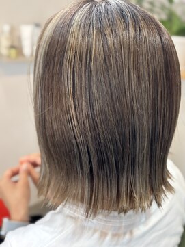 エメヘアー(EME HAIR) カット＋ハイライトカラー