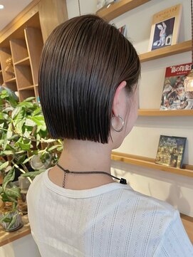 ルエ(rue) 前下がりボブ 切りっぱなしボブ ショートボブ 縮毛矯正 美髪