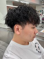 ジーニー 新百合ヶ丘(Genie)&nbsp;フェザーパーマサーフカール刈り上げセンターパート