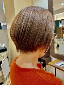 アイニ 河内小阪店(aini) 白髪ぼかしカラー白髪ぼかしハイライト大人ショート30、40、50代