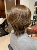 【女性らしい】大人の外ハネウルフスタイル