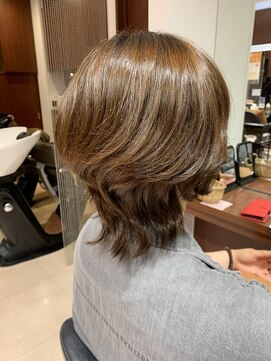 ユニックス UNIX 蕨店 【女性らしい】大人の外ハネウルフスタイル