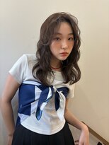 ヘアーアンドファッションシオミエイチ (hair&fashion shiomi H) ゆるウェーブ×柔らかベージュ☆=