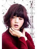 メルクマール(MERKMAL) ミックスカールの小顔ボブ。