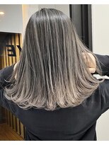 アライブ キチジョウジ(ALIVE Kichijoji)&nbsp;ALIVE吉祥寺 バレイヤージュグラデーション黒髪ことりベージュ