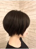 マットアッシュショート・エッジショートくびれボブ