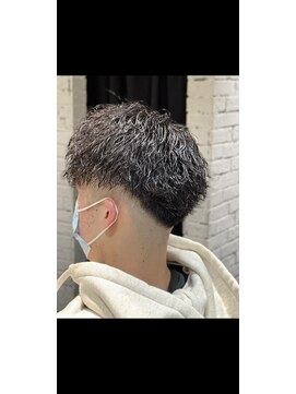 アレクサンドルオブカラーズカナザワ(ALEXANDRE OF COLORS KANAZAWA) ツイストスパイラルパーマ