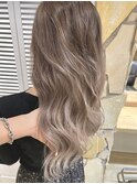 新宿 ミルクティーベージュ バレイヤージュ ロングレイヤー
