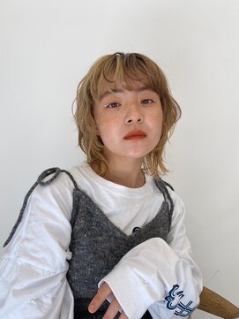 フィット ヒュー 千葉(fit hue) 黒髪/オリーブグレー/ココアベージュ/小顔/クラゲヘアー