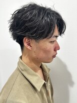 ヒュイル バイ ニアウ(Hwyl by Niau) メンズフェザーショートパーマリバースパーマスパイラルパーマ