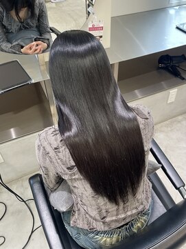 アルテフィーチェ 梅田(artefice) 髪質改善トリートメントで艶々に