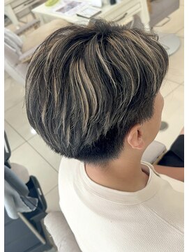 ベルバイグレイス(BELLE by grace) コントラストハイライト　抜きっぱなしブロンド