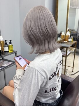 オズ 郡山桑野店(OZ) 透明感ラベンダーアッシュボブ