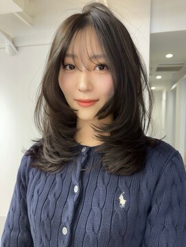 バベル アット フルリール 甲子園口(BABEL at fleurir) 重ためミディアムレイヤーカット/透けるダークグレージュ