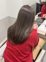 エレノア 池袋店(Eleanor) アッシュベージュレイヤーカット