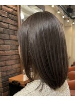 ヘアメイク フレンシア(hair make flencia)&nbsp;毛先までツヤ満点。上質な王道ボブ【320スタイル】