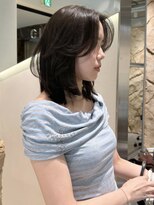 シティ オモテサンドウ(CITY omotesando)&nbsp;暗髪ミディアム×顔周りレイヤー