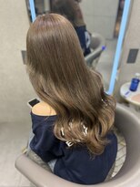 ニーナ ビューティーサロン(NINA Beauty Salon) 柔らかい雰囲気に!クリーミーアッシュロング